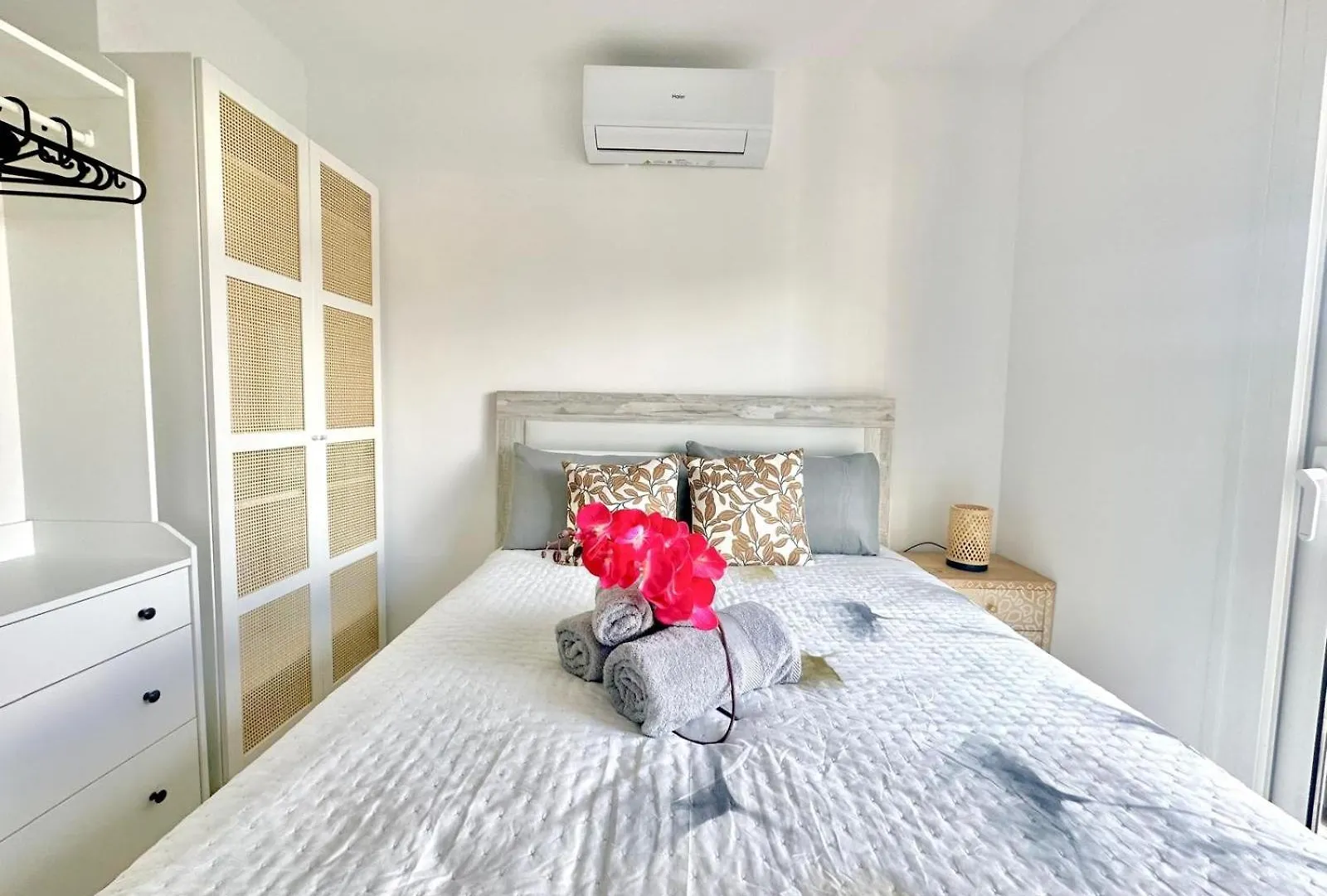 New Beachside Apartment Sitio de Calahonda Spain