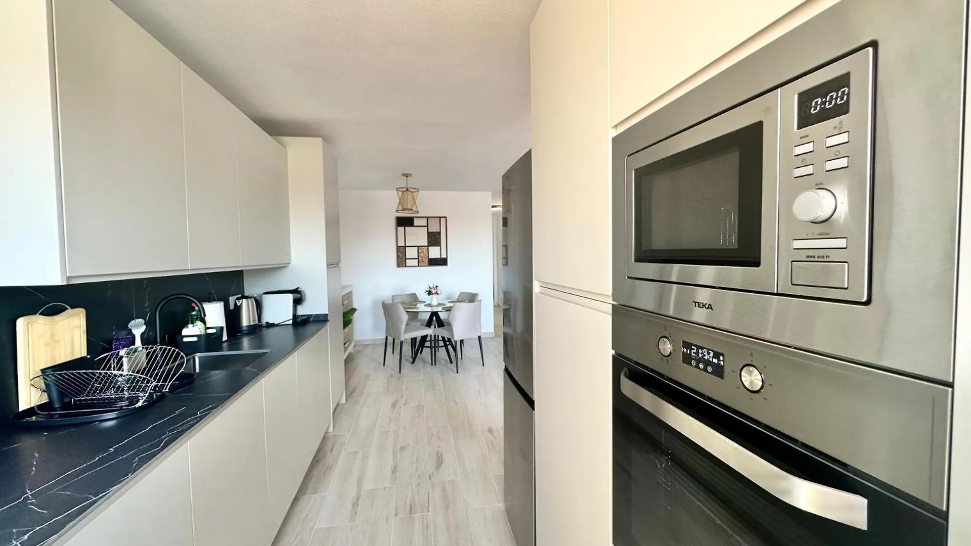 New Beachside Apartment Sitio de Calahonda Spain