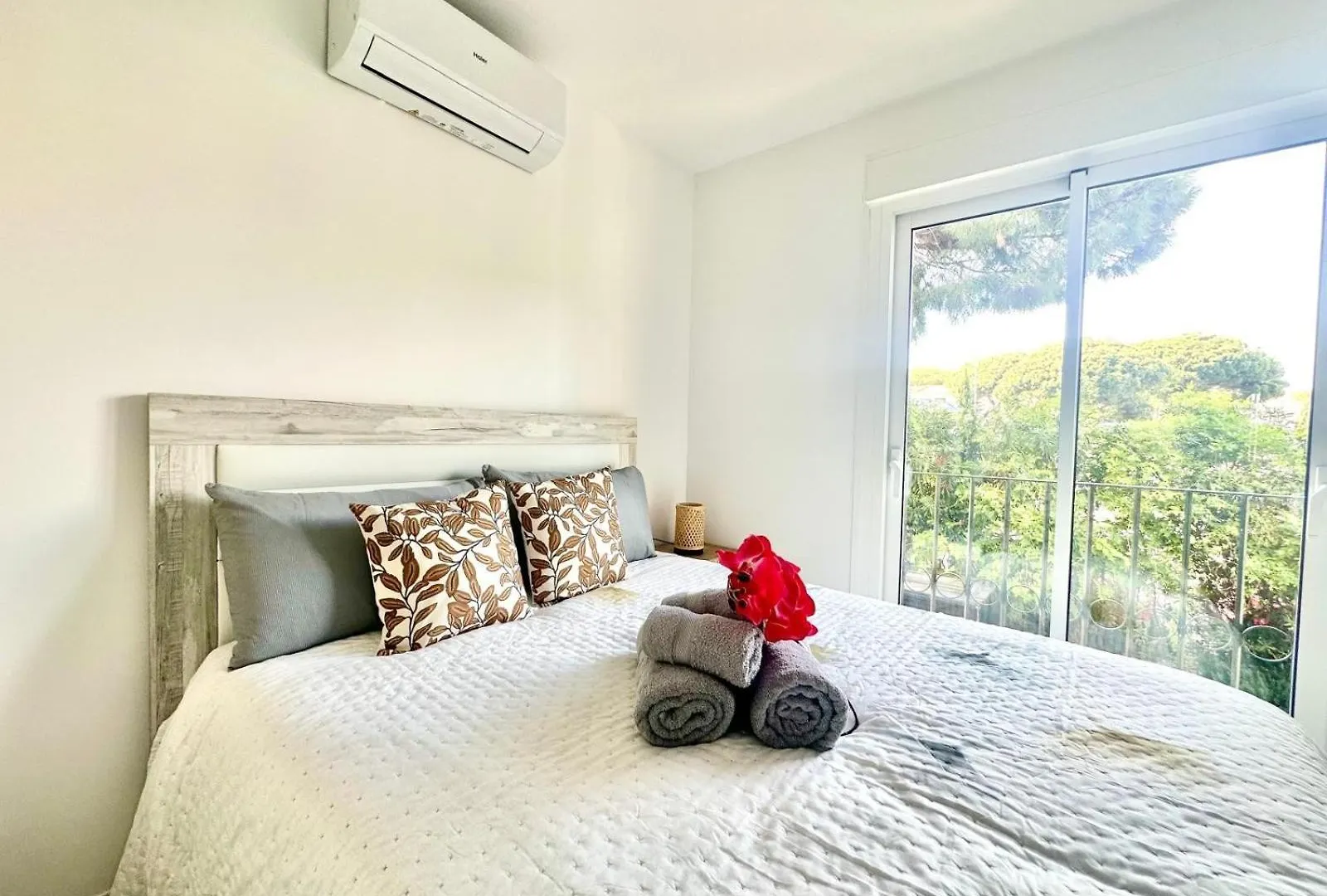 New Beachside Apartment Sitio de Calahonda 0*,